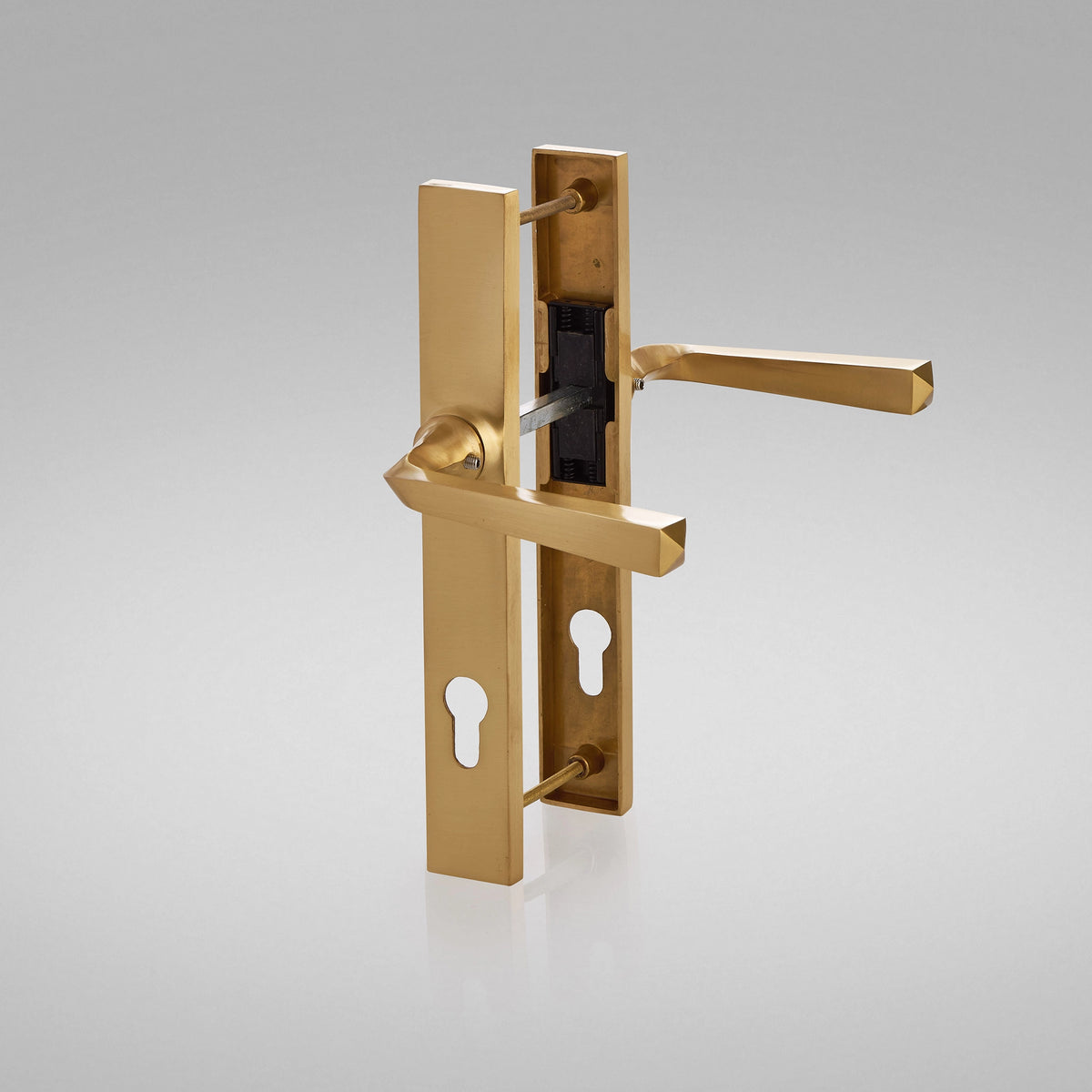 Burley Classic Door Handle For Multi-Point Lock – Hardwick
